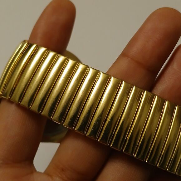 Jessica Carlyle Gold Tone Stretch Band Pink Face Rhinestone Bezel Quartz Watch - Picture 8 of 15